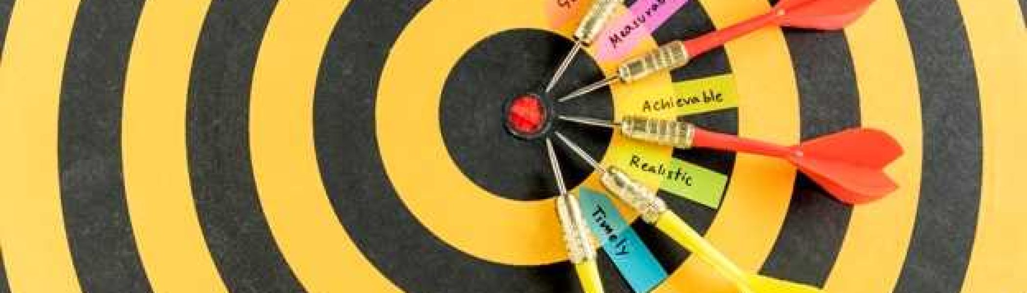palavras-inteligentes-metas-com-dardo-alvo-no-dartboard_1357-134